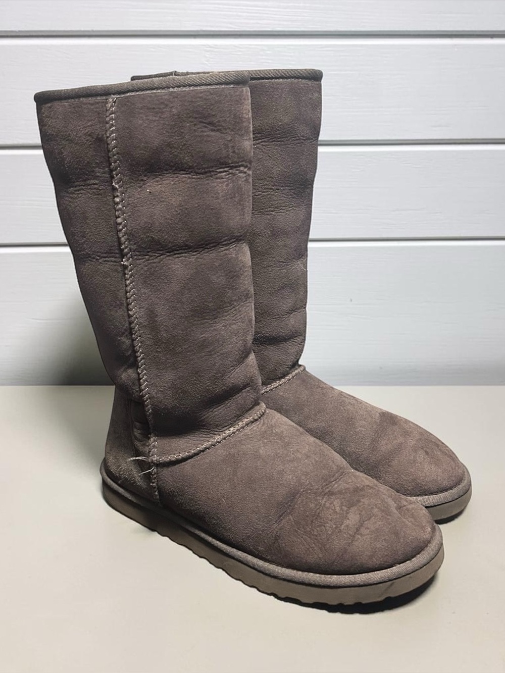 UGG Australia Women’s Classic Tall Gray Sheepskin Boots Size 10